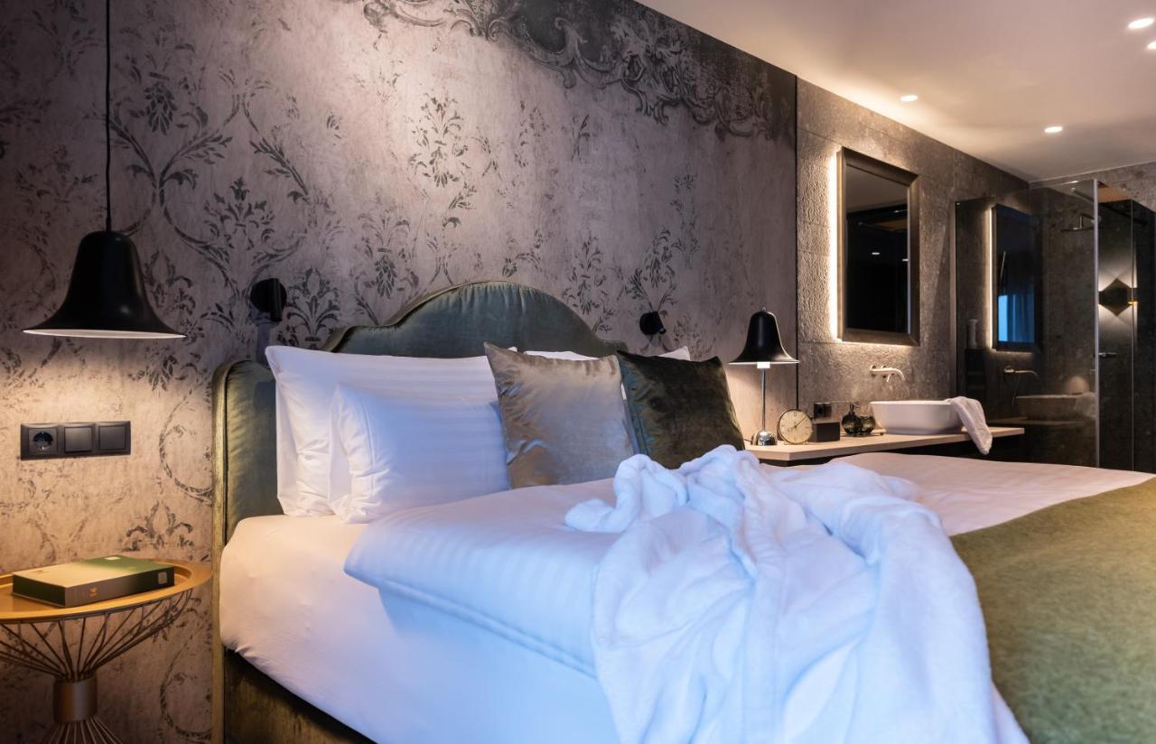 Sissi Suites | Luxury Apartments | マイヤーホーフェン エクステリア 写真