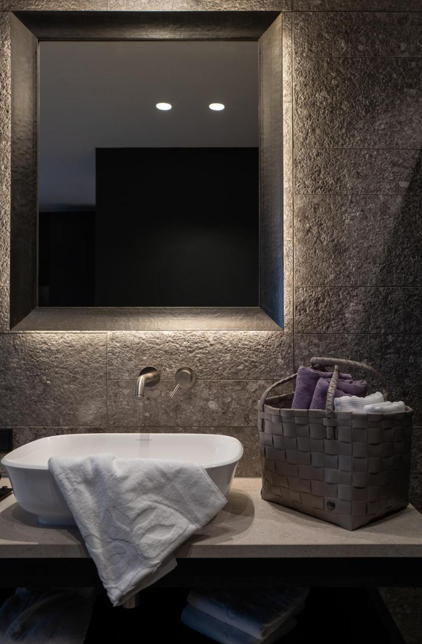 Sissi Suites | Luxury Apartments | マイヤーホーフェン エクステリア 写真